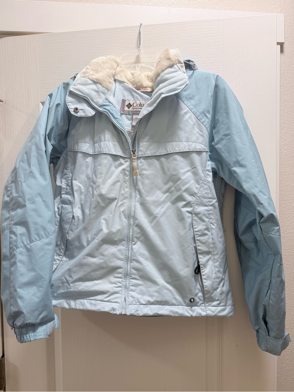Columbia Light Blue Women’s Insulated Ski Jacket